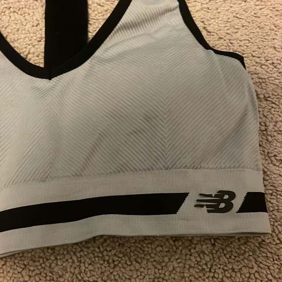 New Balance Sports Bra - Picture 2 of 5